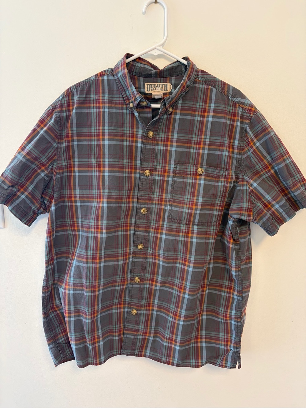 Duluth Trading Co. Men's BBQ Relaxed Fit Short Sleeve Shirt 38922 Size L Plaid